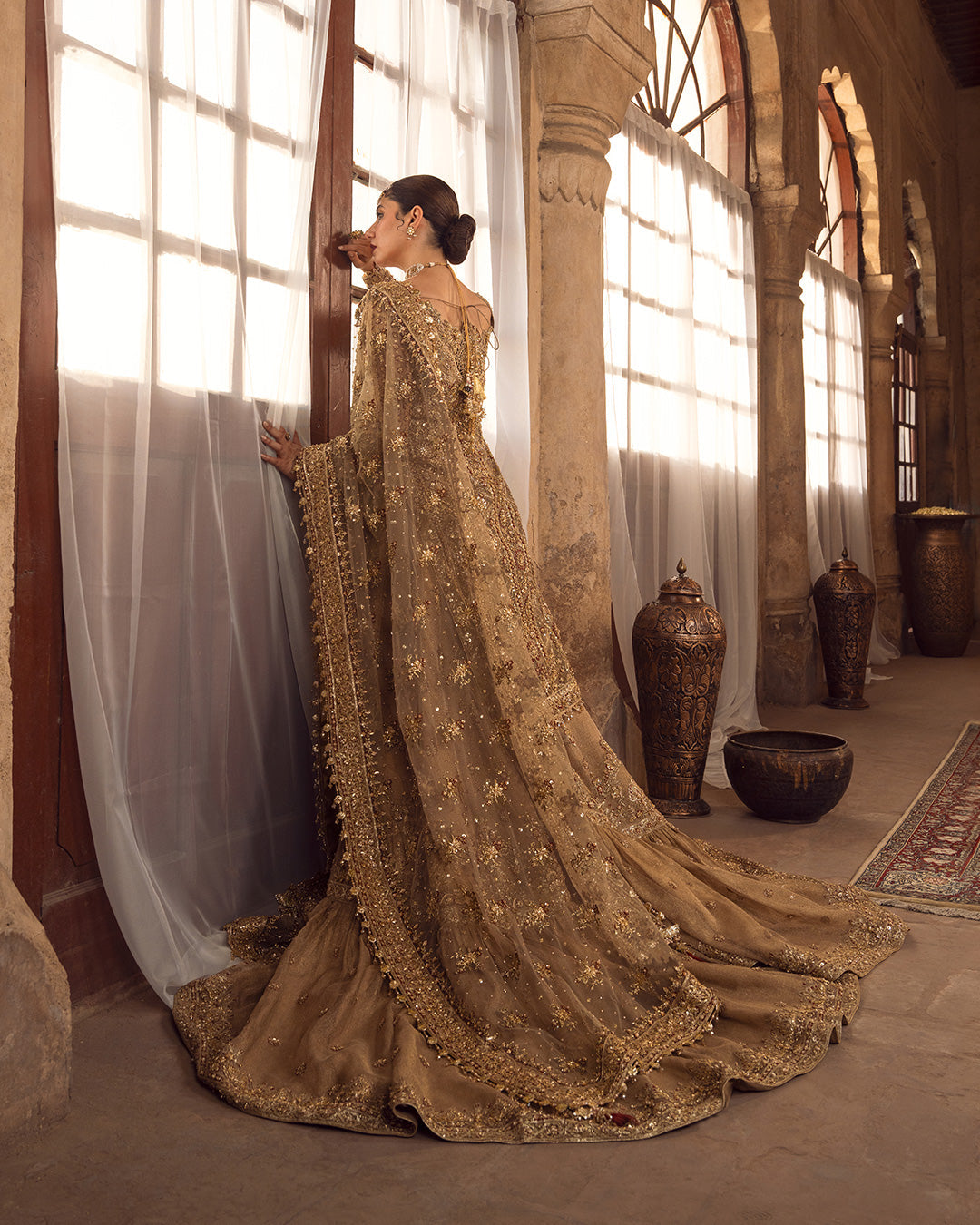 Faiza Saqlian - Naisha