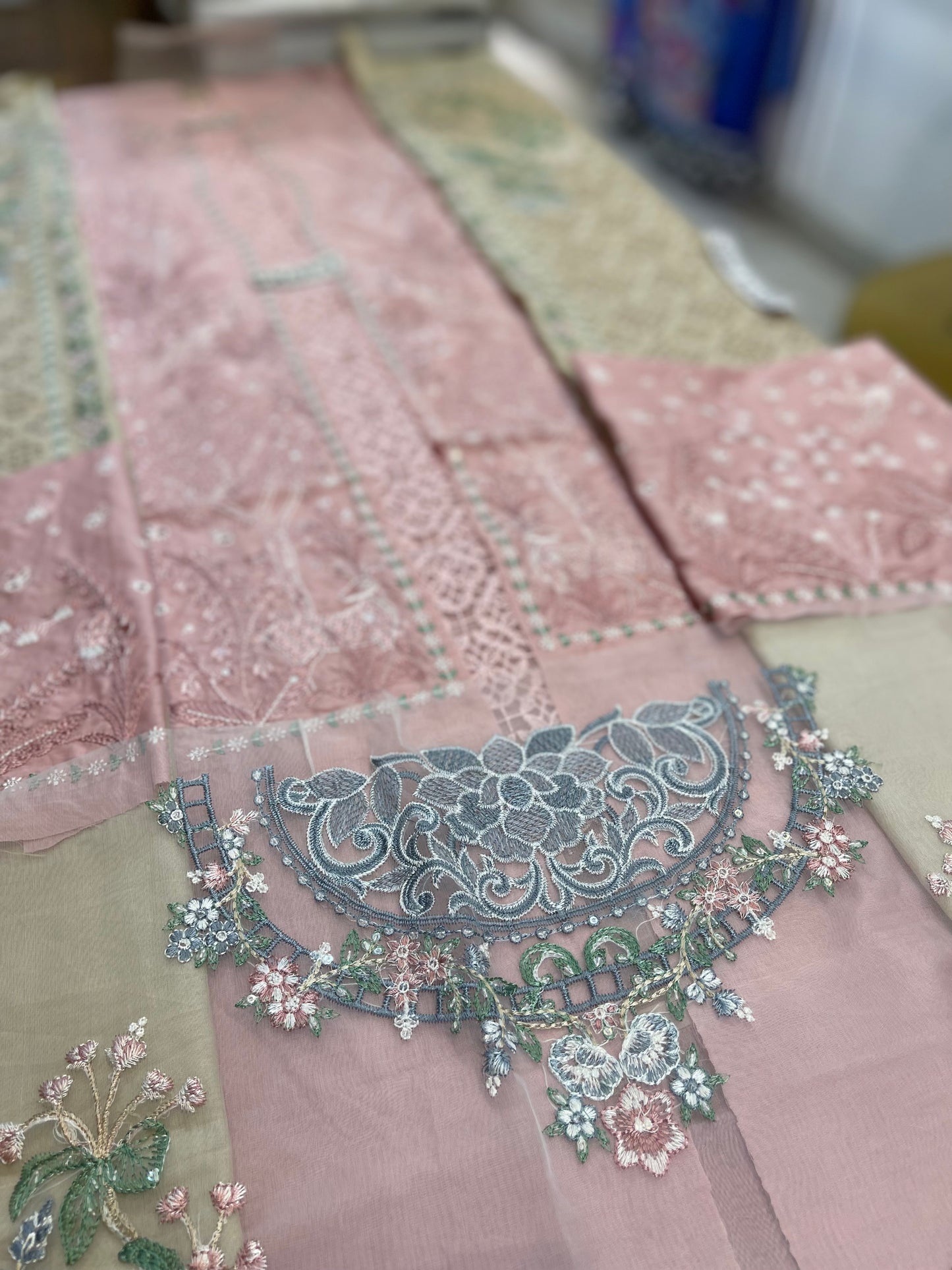 Maria.B Luxury Lawn EL-09