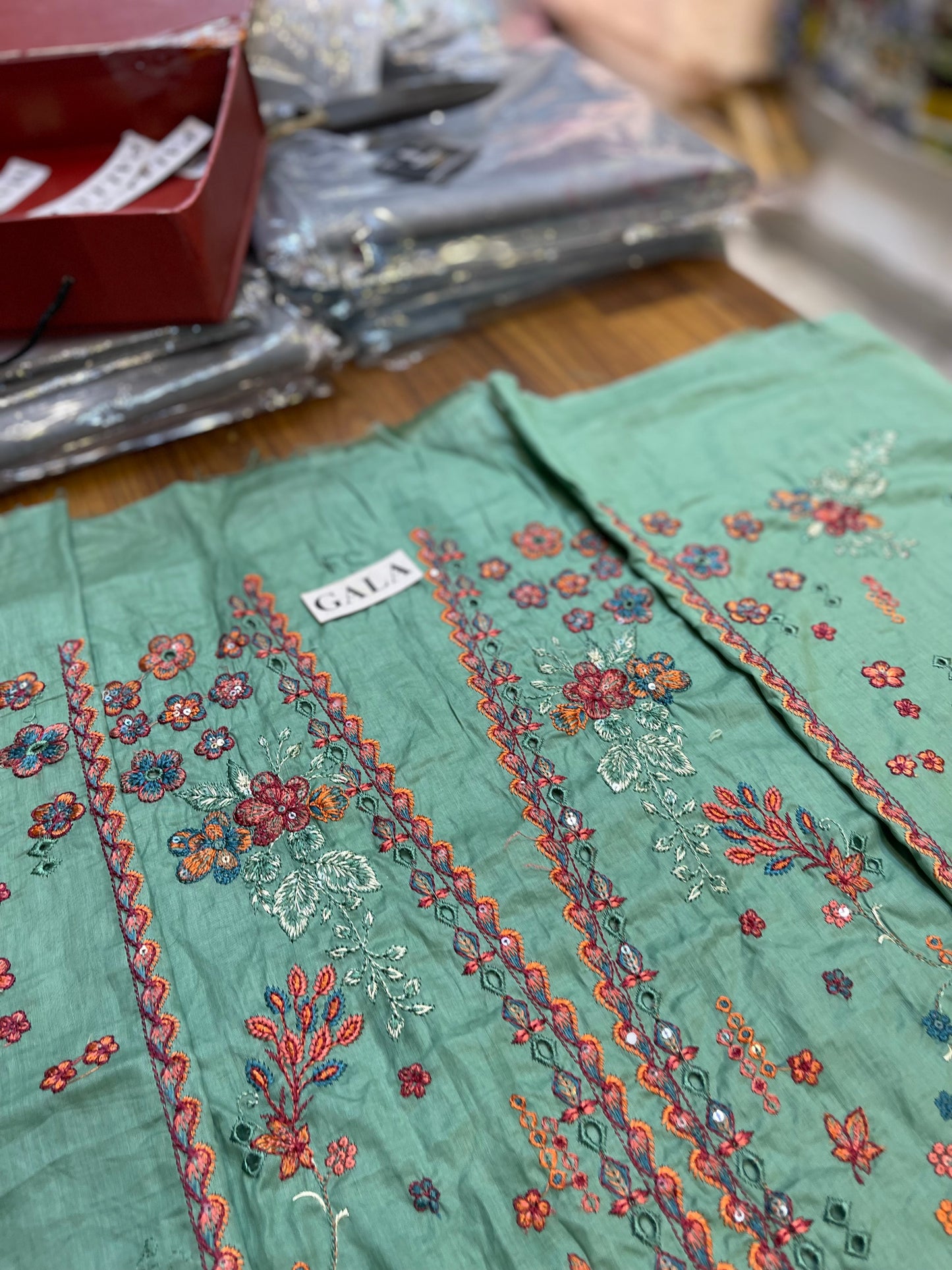 Hussain Rehar Lawn VERDANT-02