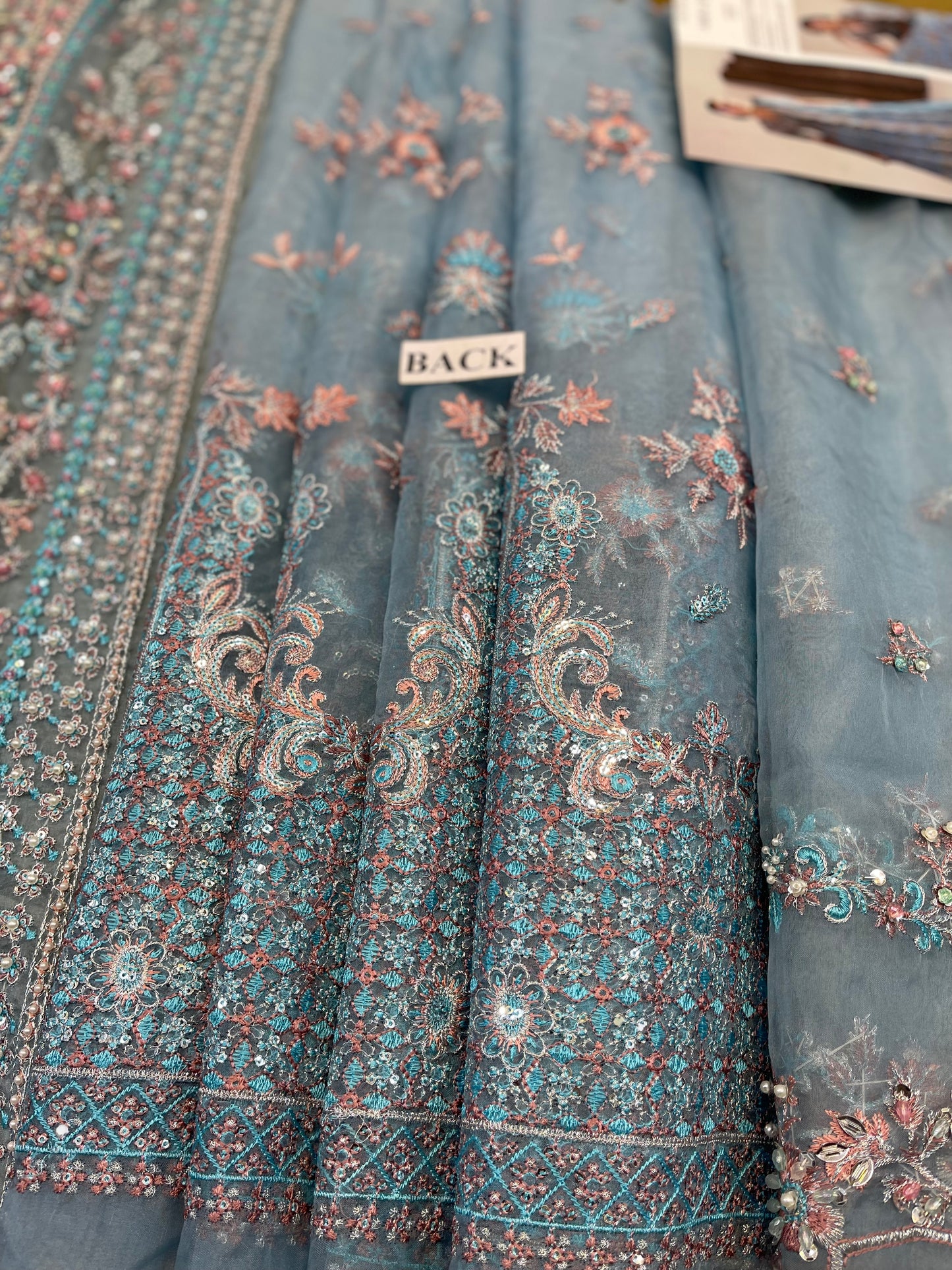 SUFFUSE AAB-E-ZAR ANAIRA