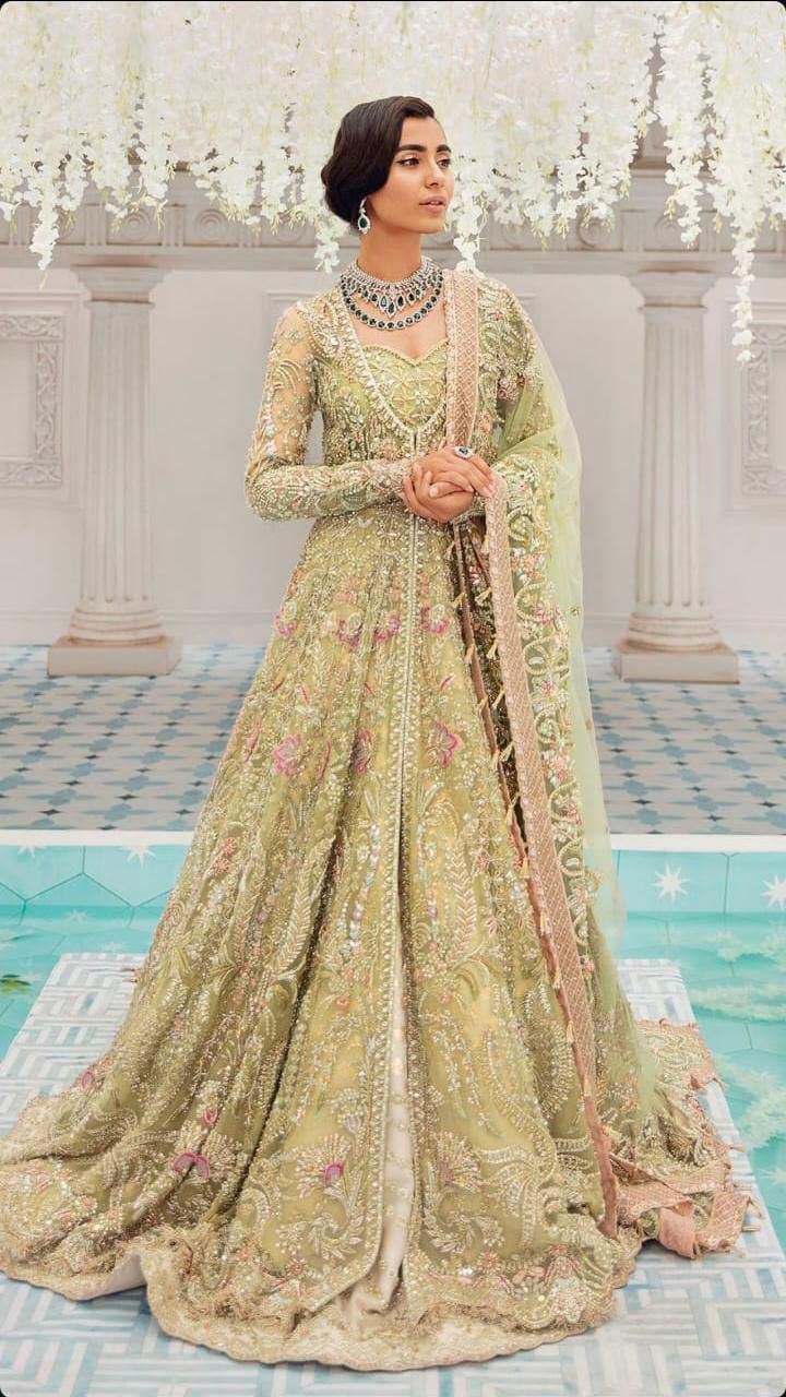 SUFFUSE BRIDAL COUTURE IRIS-04