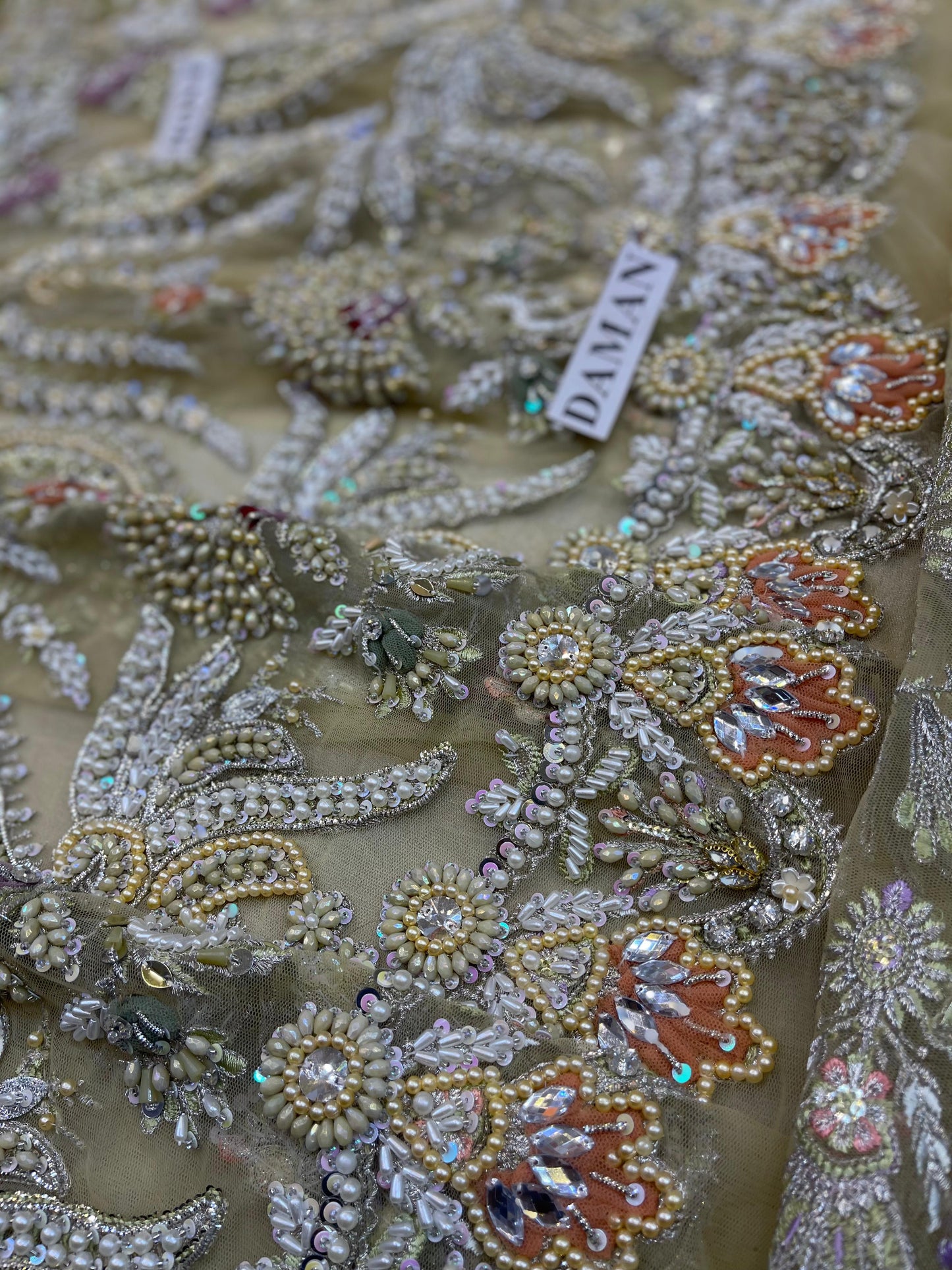 SUFFUSE BRIDAL COUTURE IRIS-04